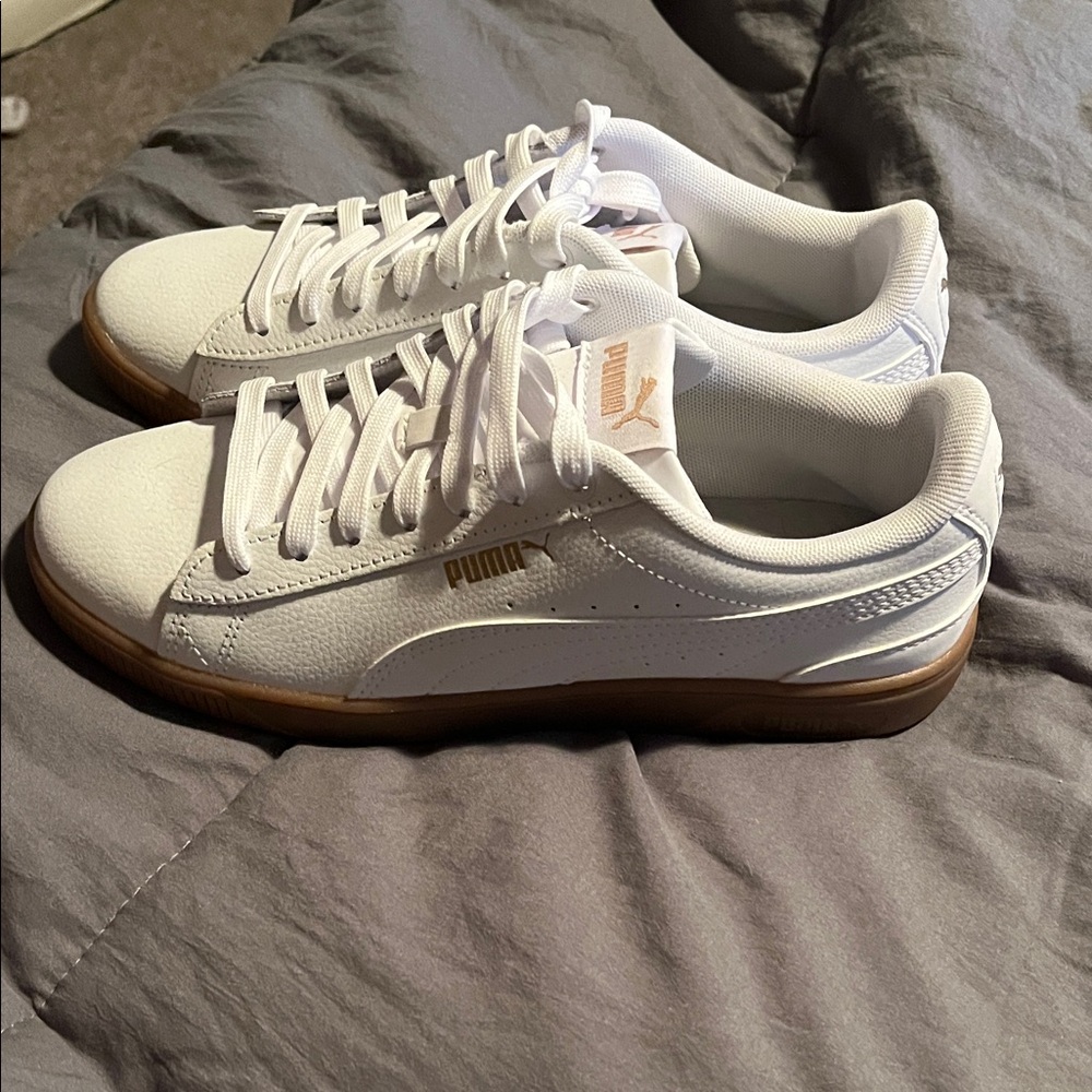 Puma Women's White and Tan Sneakers